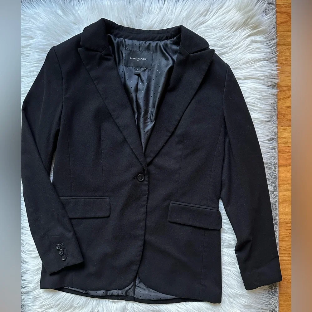 Banana Republic black long & lean blazer - Picture 2 of 9